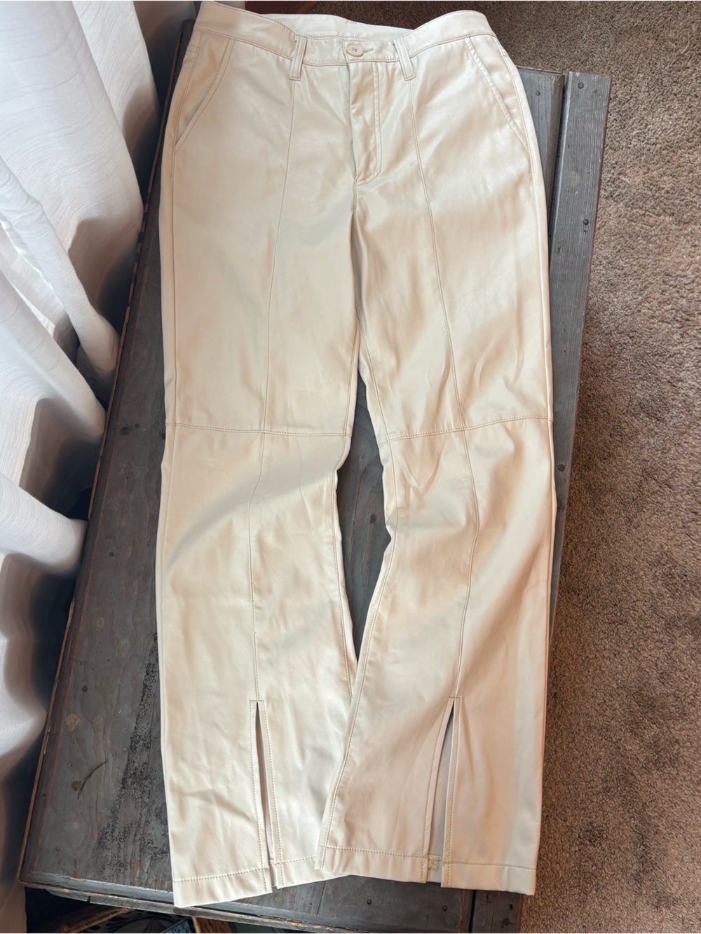 Kut from the Kloth Cream Wide-Leg faux leather Pants  | size 4